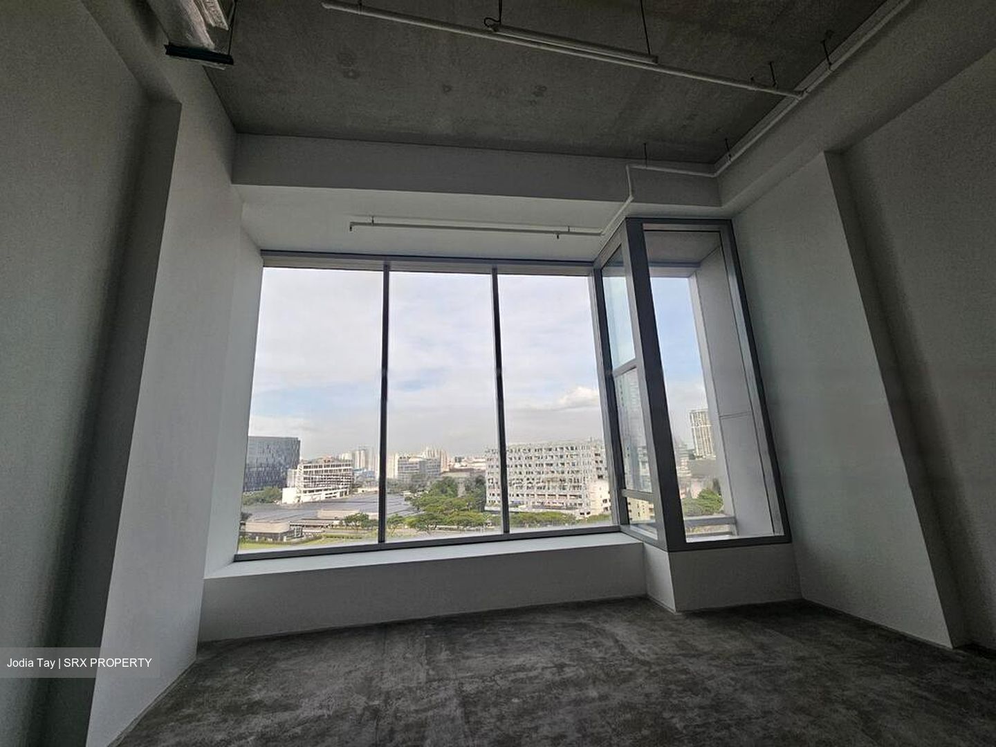 Arc 380 (D8), Office #451330081